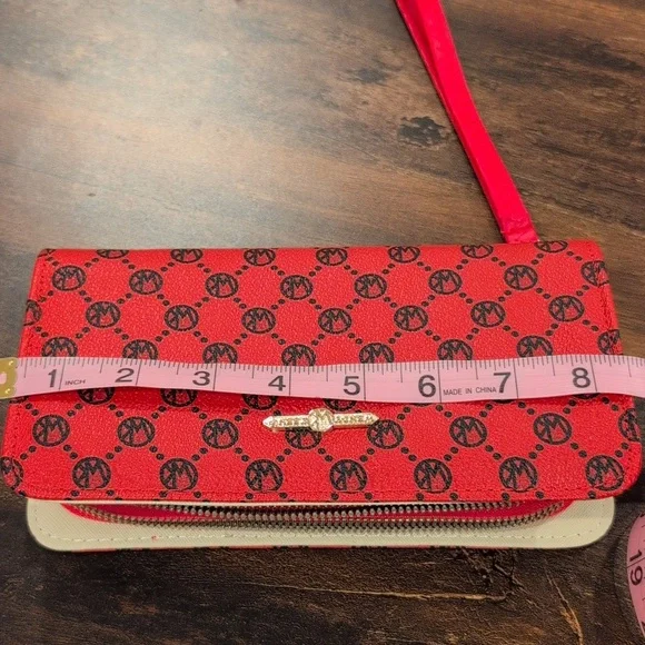 Wendykeen Red Pattern Wristlet Wallet Compartments - Picture 4 of 7